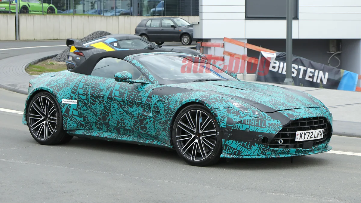 Шпионские фотографии Aston Martin Vantage Volante демонстрируют новый дизайн 12 aston martin vantage volante 005 copy