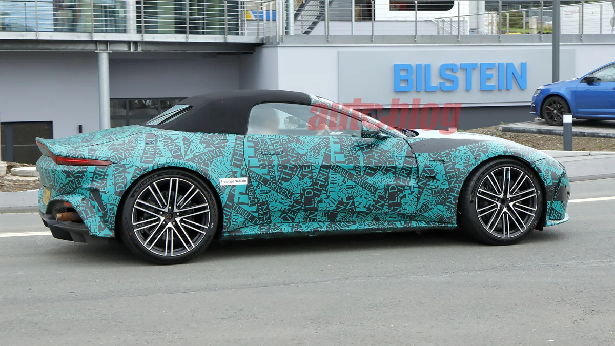 Шпионские фотографии Aston Martin Vantage Volante демонстрируют новый дизайн 11 aston martin vantage volante 008 copy