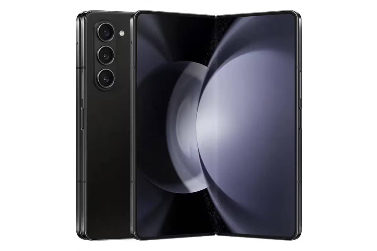 В России появилась возможность оформить подписку на Samsung Galaxy Z Fold 5 и Z Flip 5 1 Складной смартфон Samsung Galaxy Z Fold 5 спереди и сзади