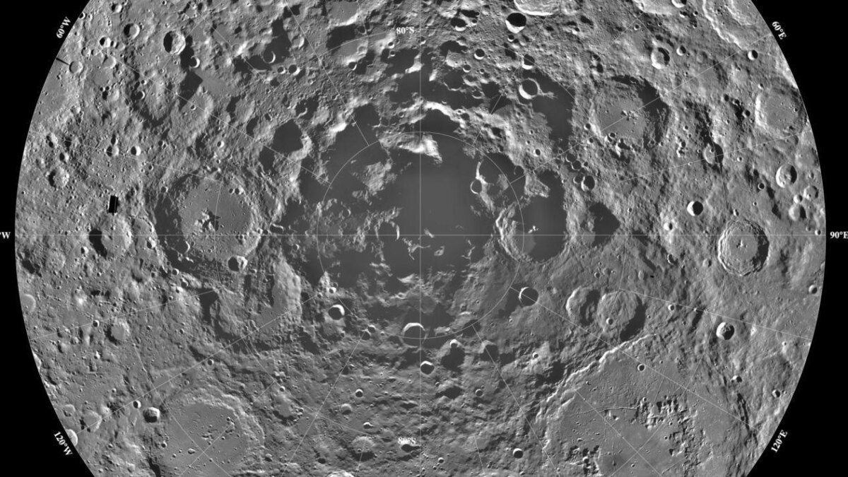 Россия отправила на Луну ракету-носитель Союз-2.1б с аппаратом «Луна-25» 3 moon south pole 2 1280x710 1
