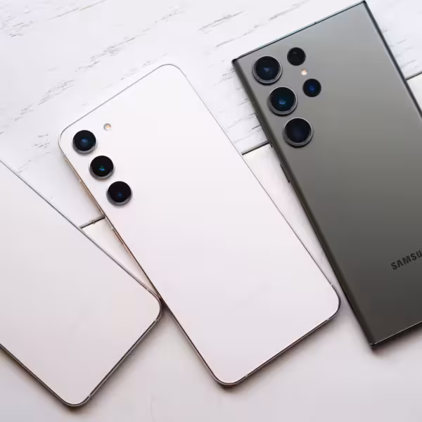 samsung galaxy s23 series family photo.jpg