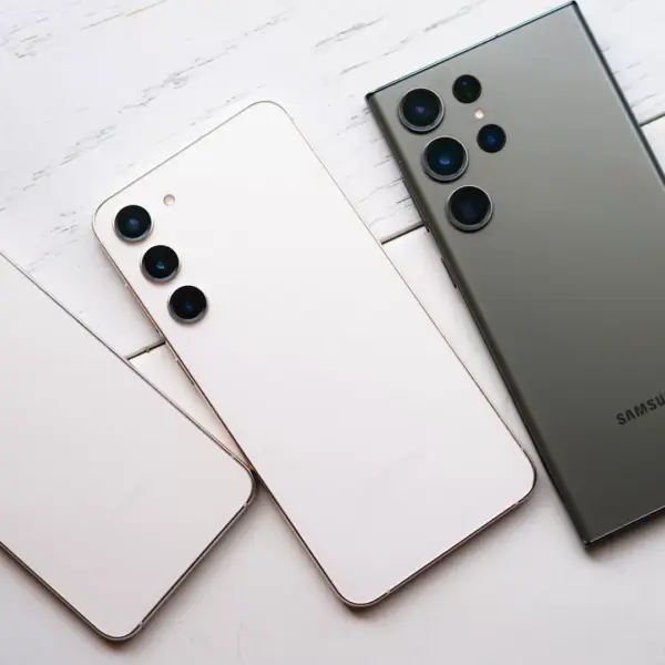 samsung galaxy s23 series family photo.jpg