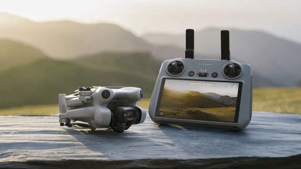 DJI