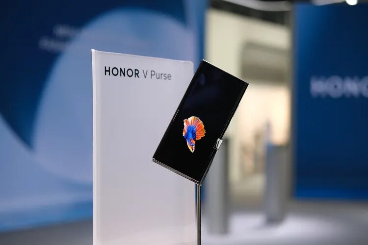 IFA 2023. Honor показала V Purse — концептуальный модный складной телефон 12 dscf0429.jpg