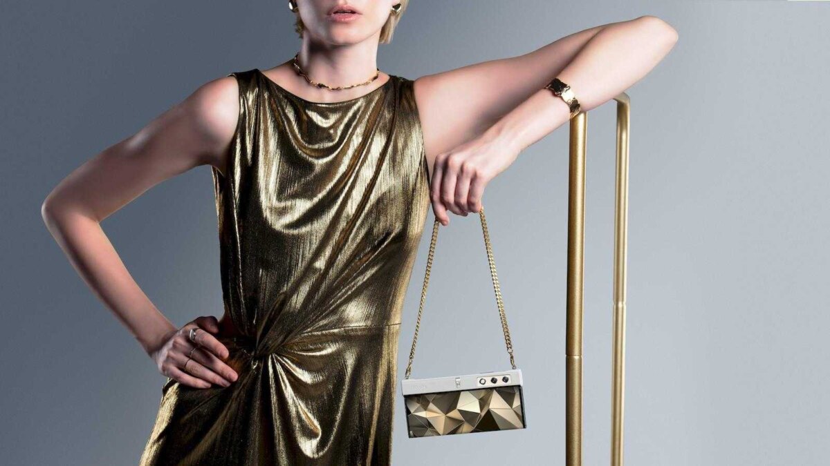 Honor V Purse — складной смартфон, который можно носить как сумочку 4 Honor V Purse — складной смартфон, который можно носить как сумочку