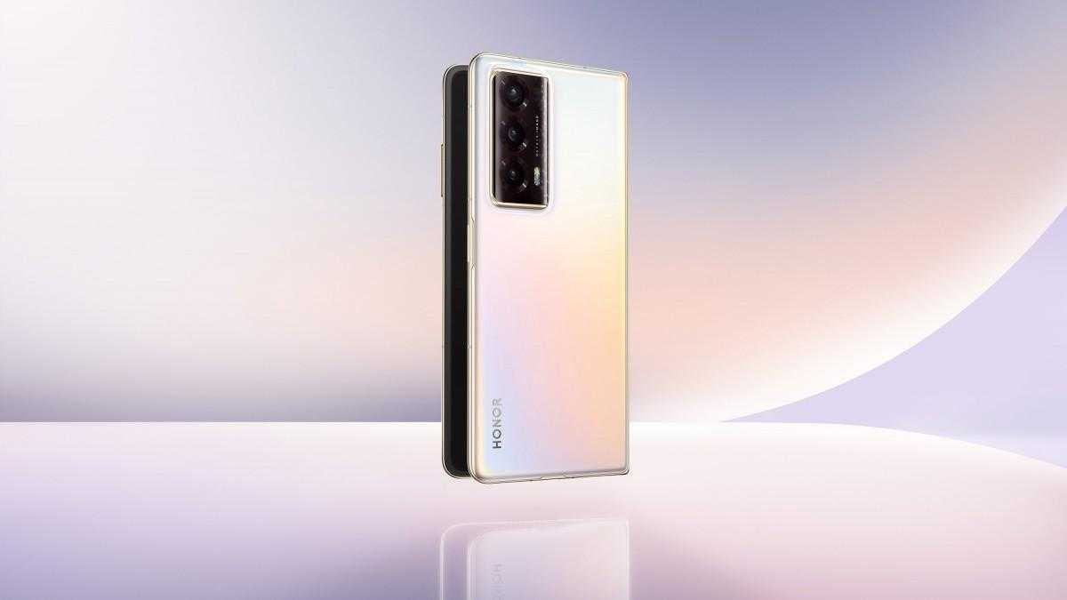 IFA 2023. Honor представили Magic V2 3 gsmarena 005 16