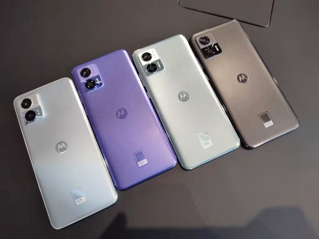 Motorola выпустила новый смартфон с мощным аккумулятором 1 Motorola
