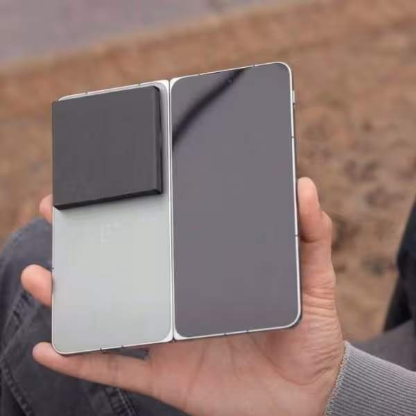 OnePlus начал тизерную компанию складного смартфона Open