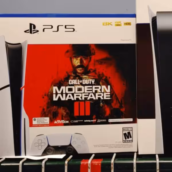 Бандл PS5 Slim с Modern Warfare 3 слили в сеть