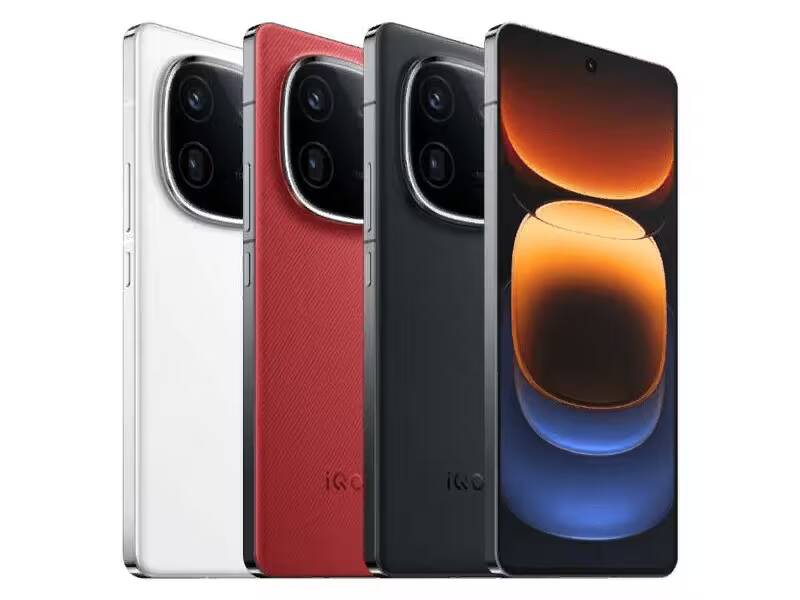 Три новых модели iPhone 17 Pro и Pro Max на презентации