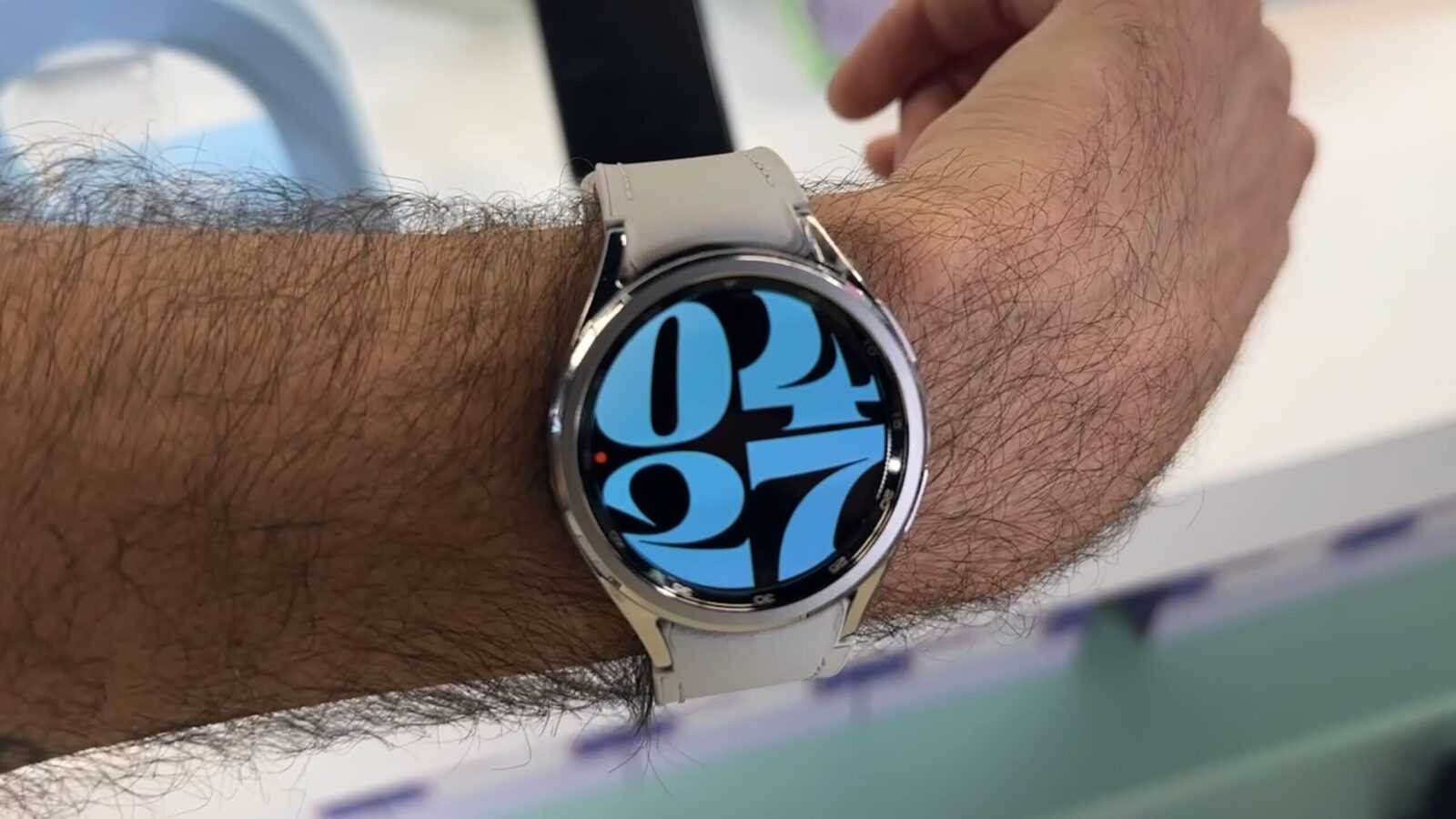 5 полезных подарков на Новый год 11 230726070624 galaxy watch 6 hands on cnnu 1 scaled