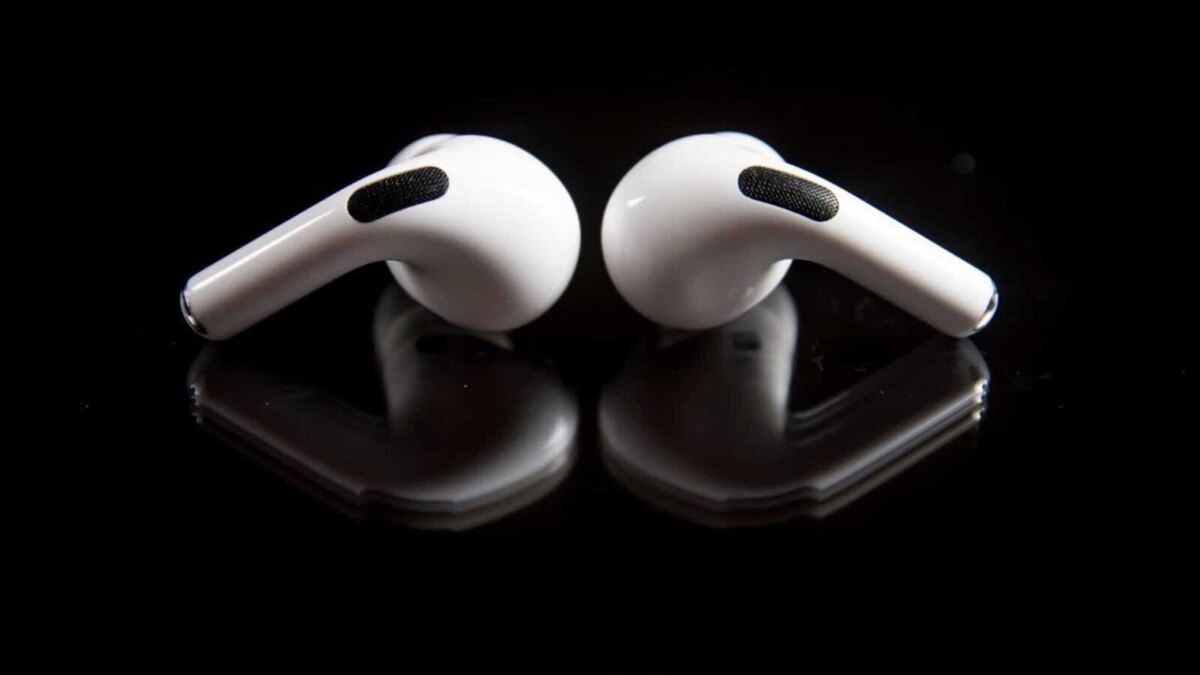 Apple выпустит AirPods 4 в новом дизайне в 2024 году 3 dsc00267