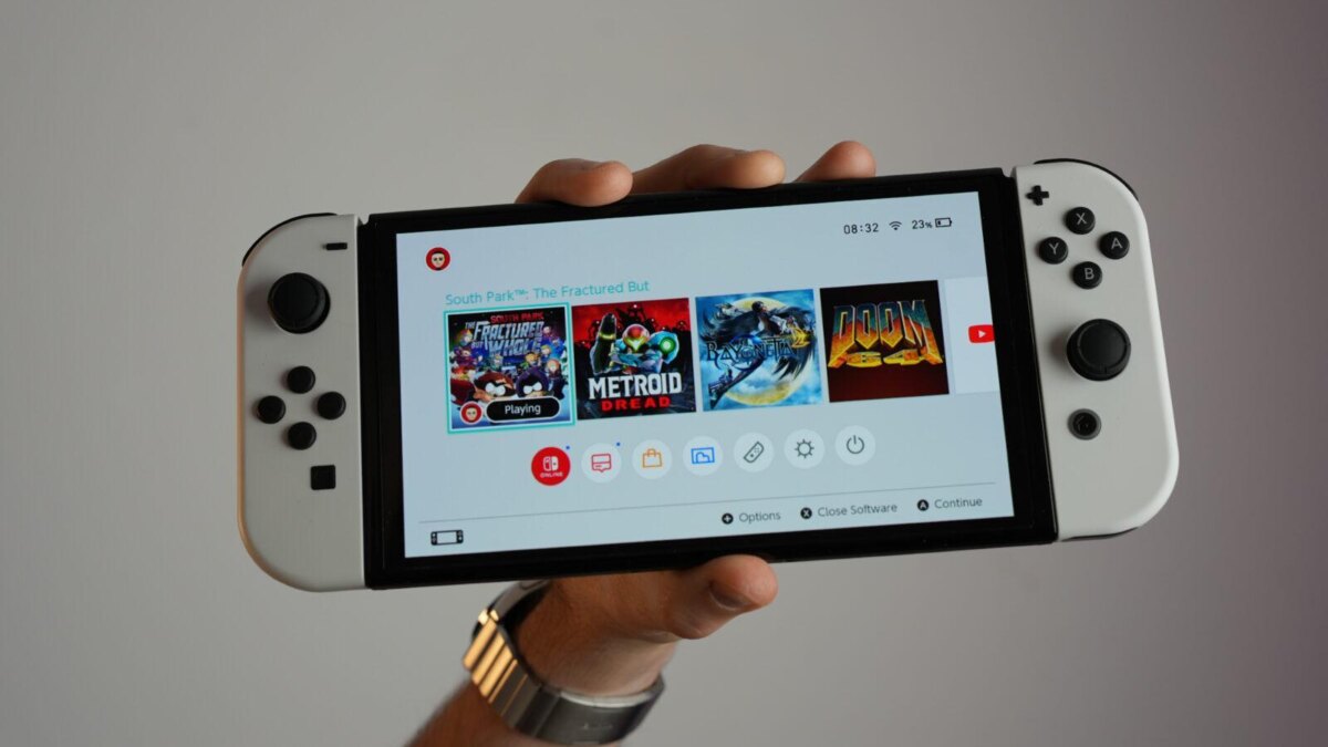 Nintendo Switch или PlayStation Portal: какую портативную консоль выбрать? 13 nintendo switch oled featured 2000x1270 1