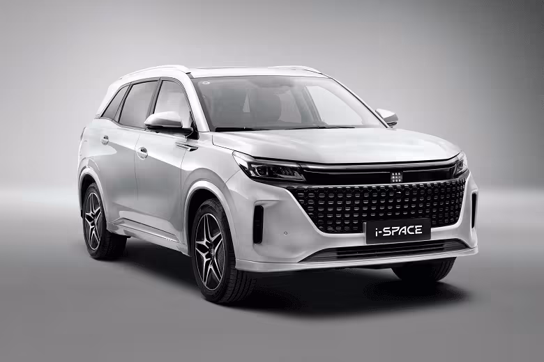 В России стала известна стоимость гибридного кроссовера Evolute i-Space 6 i space 2 8ea large