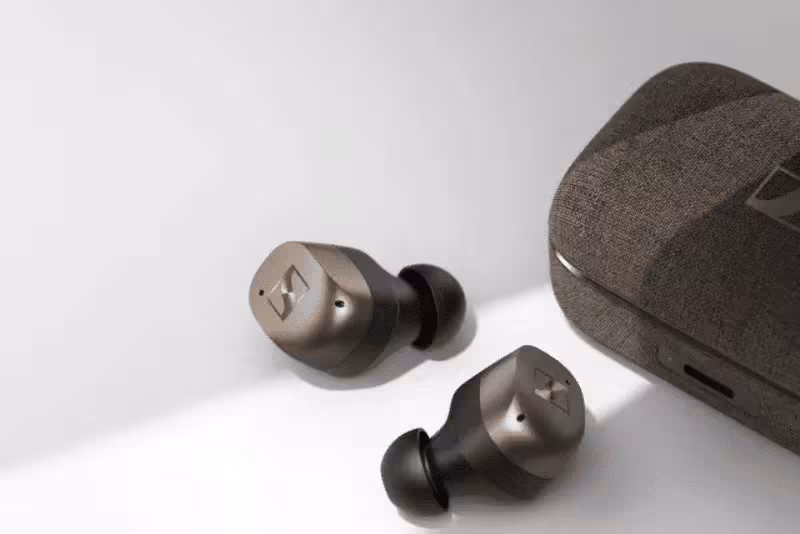 Официально анонсированы беспроводные наушники Sennheiser Momentum Sport 2 image 24
