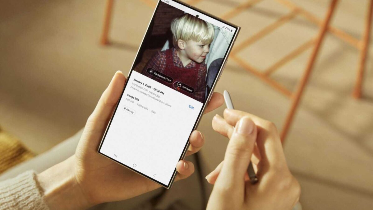 Samsung представила Galaxy S24, Galaxy S24+ и флагман Galaxy S24 Ultra официально на Unpacked 2024 45 lifestyle image photo remaster li scaled