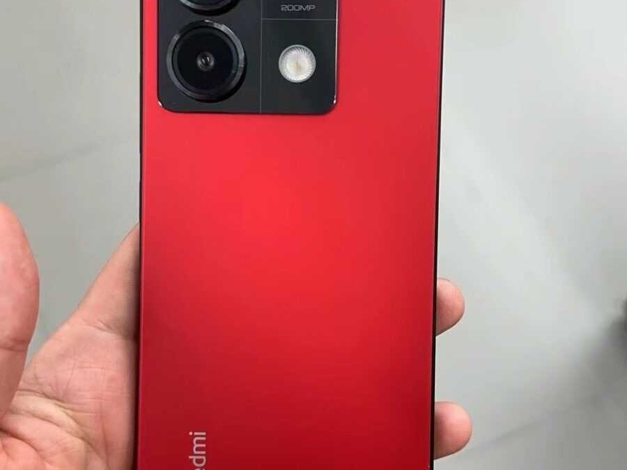 redmi note 13 pro poluchit novogodnee izdanie zhivye foto 2