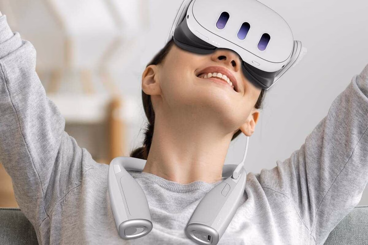 ZyberVR презентовал портативный аккумулятор для VR-шлемов – Neck Power Bank 3 scale 1200 24