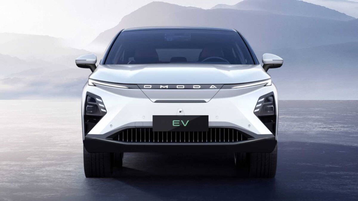 OMODA привез в Россию свой первый электрокар E5 5 15274403a09f4d23a306e75471eff17a scaled e1687350829580 1920x1080 1