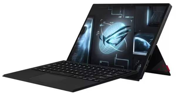 Портативный ноутбук Microsoft Surface Pro с клавиатурой и подставкой в боковом углу