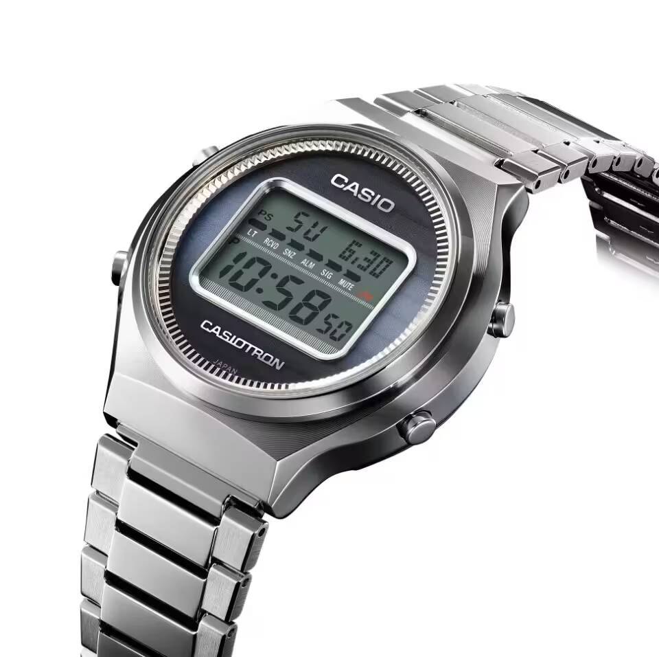 Цифровые часы Casio TRN-50 Casiotron в серебристом корпусе и браслете