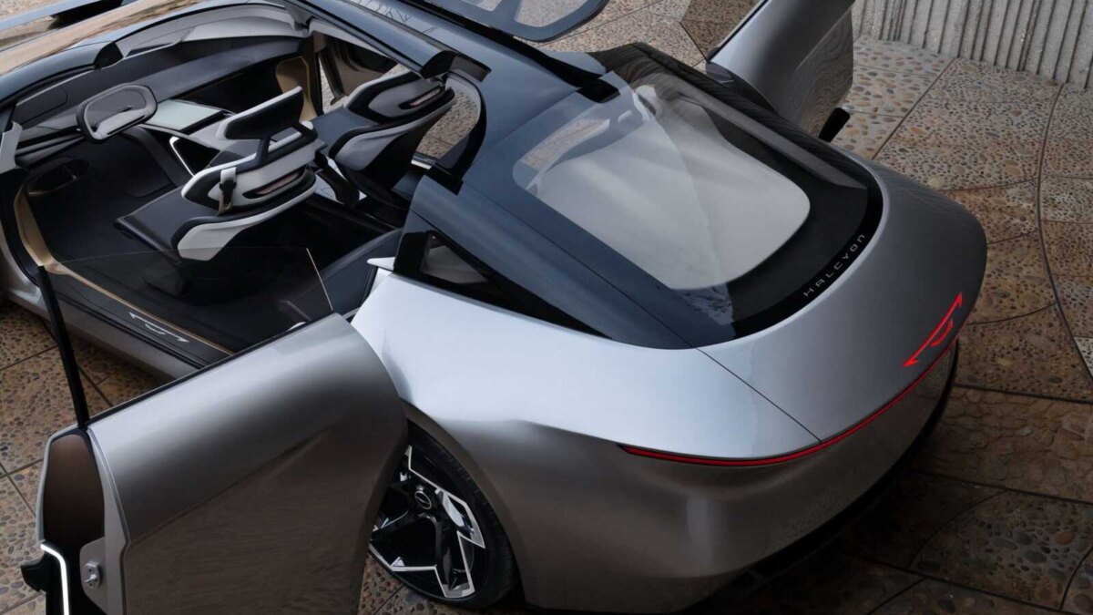 chrysler halcyon concept 14 cs scaled 1