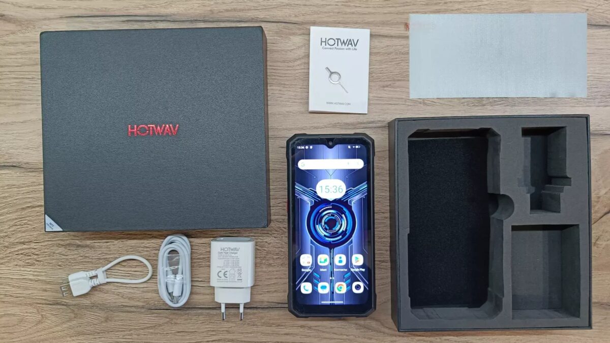 HOTWAV представил защищенный смартфон W11 с АКБ на 20 800 мАч 5 hotwav w11 display