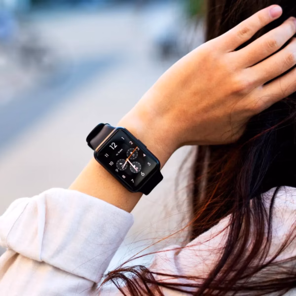 luchshee ot fitnes brasletov i umnyh chasov. obzor huawei watch fit 2 1