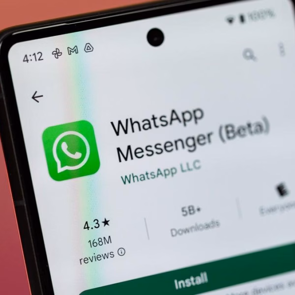 whatsapp testing a redesign for its calling screen so youll know where to tap to hang up.webp