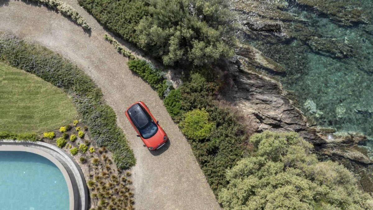 MINI выпустила Aceman, свой первый электромобиль 15 2025 mini aceman exterior 93