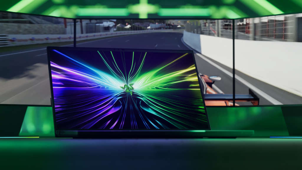 3 monitors close 1024x576 1