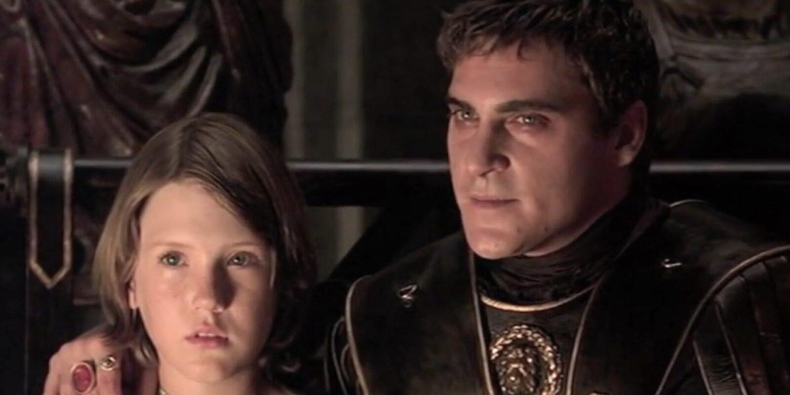Гладиатор 2: дата выхода, сюжет и многое другое 9 joaquin phoenix and spencer treat clark in gladiator