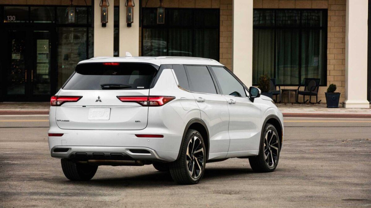 mitsubishi outlander33