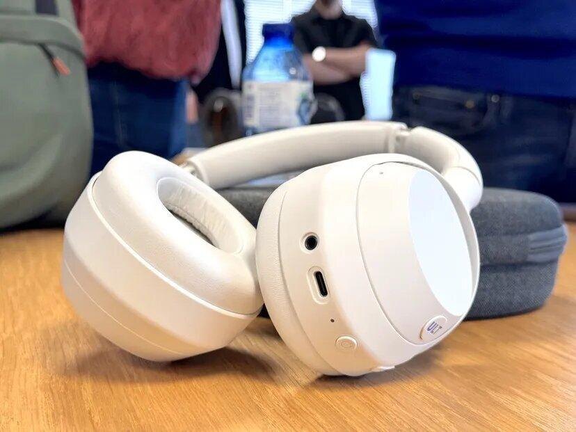 Sony представил беспроводные наушники ULT Wear с мощным басом 2 scale 1200 3 7