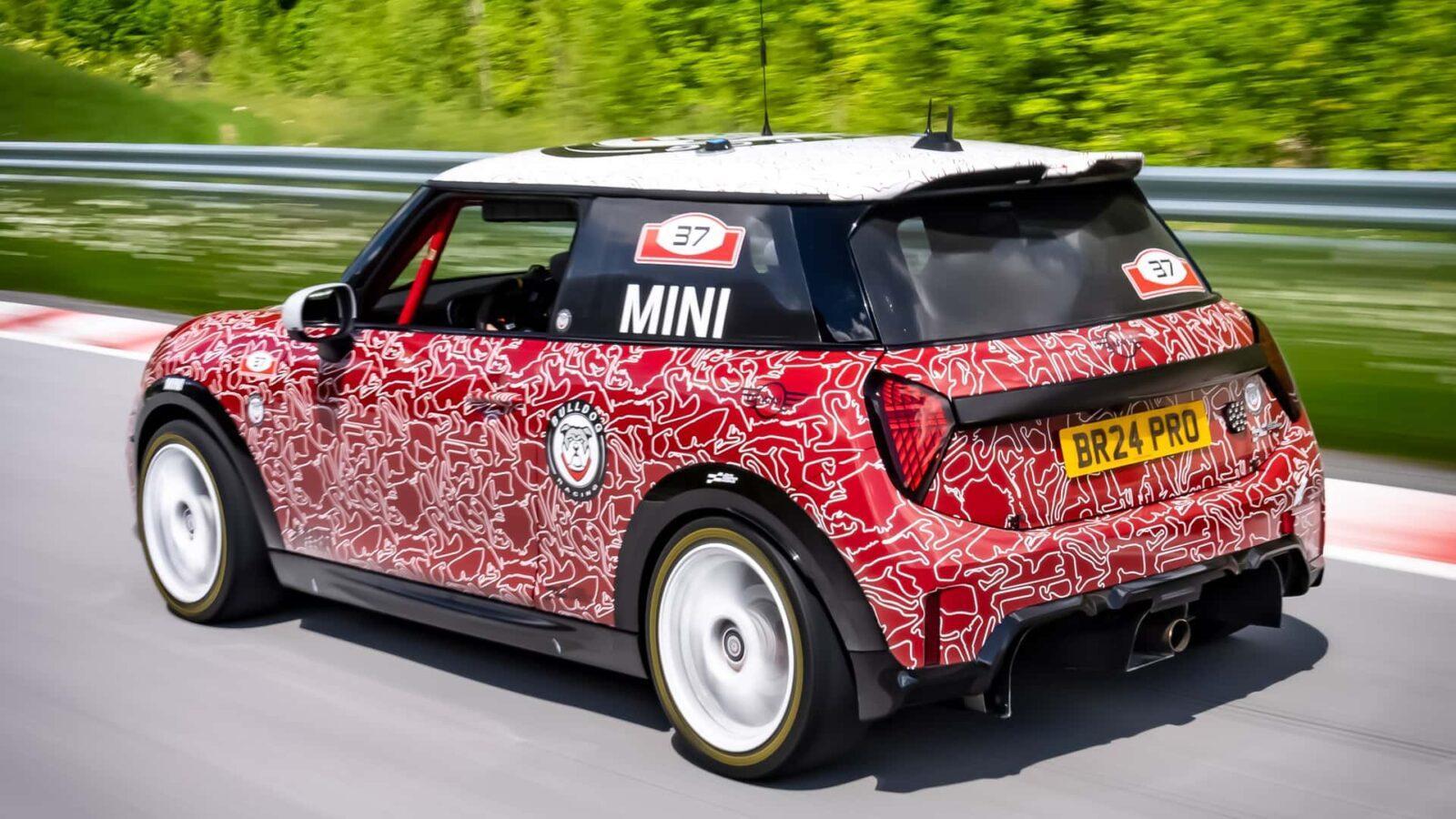 Новый Mini Cooper JCW примет участие в гонке «24 часа Нюрбургринга» 14 mini john cooper works 2024