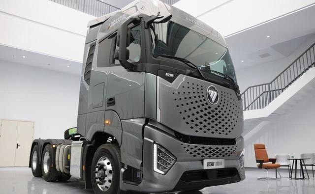 В Россию привезли необычный Mercedes-Benz 2429 за 18,3 млн рублей 3 photo 2024 05 04 13 37 41 2