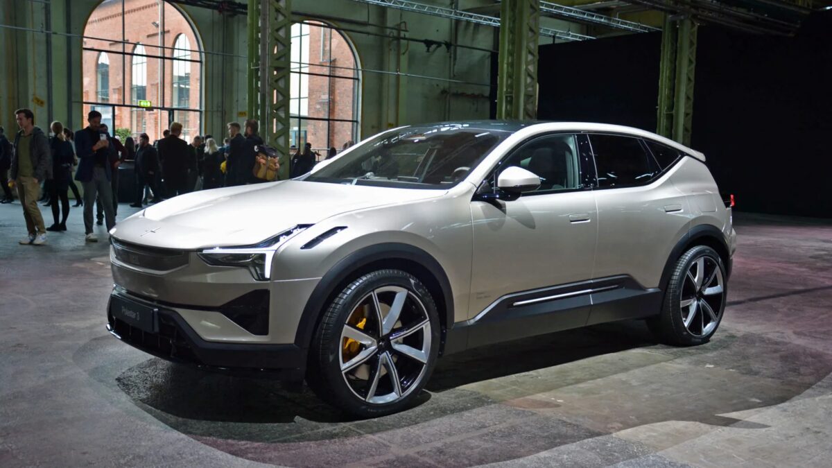 Polestar 3 получит заднеприводную версию позже в этом году 5 rg 2024 polestar 3 1 2