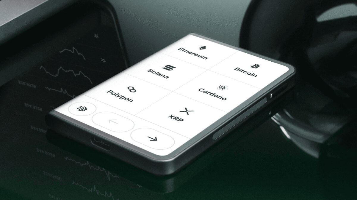 Ledger начала поставки своего высокотехнологичного криптокошелька Stax 7