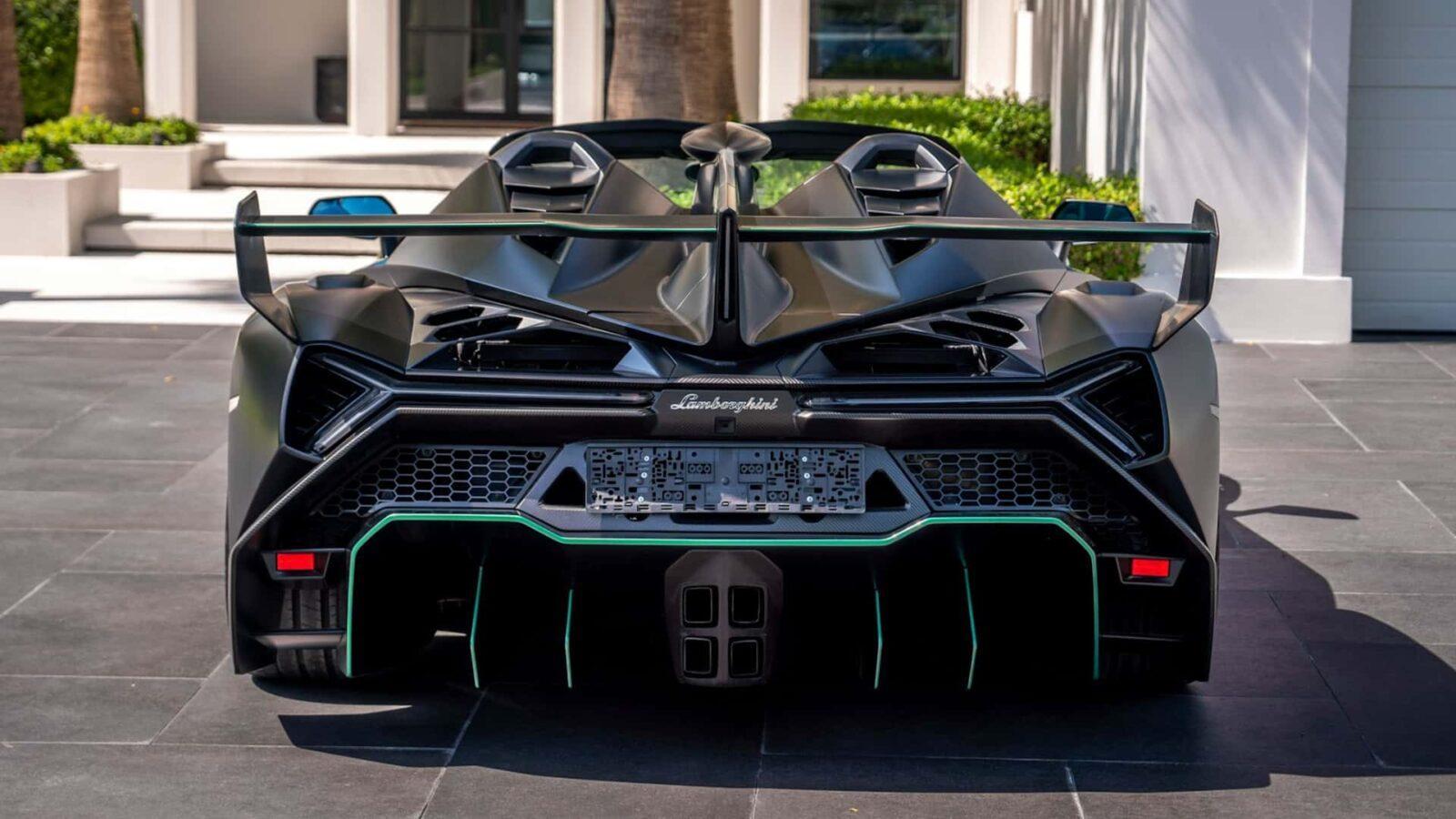Этот Lamborghini Veneno за $6 миллионов – самый дорогой автомобиль, когда-либо проданный онлайн 10 2015 lamborghini veneno roadster 4