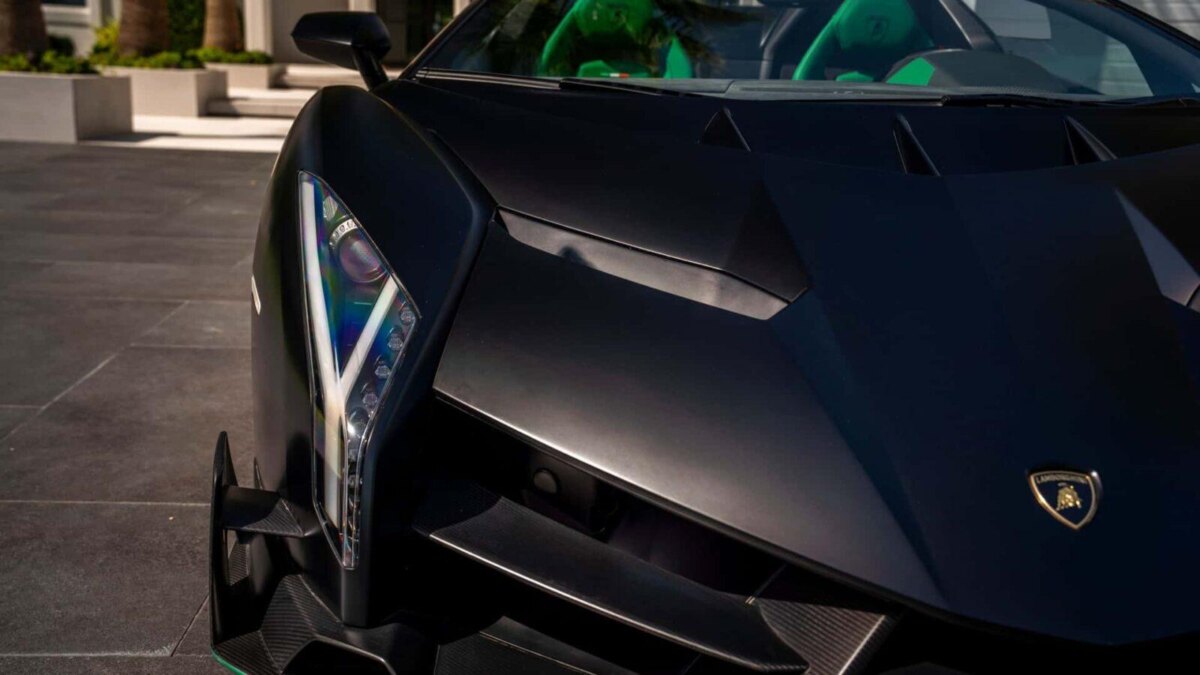 2015 lamborghini veneno roadster 6
