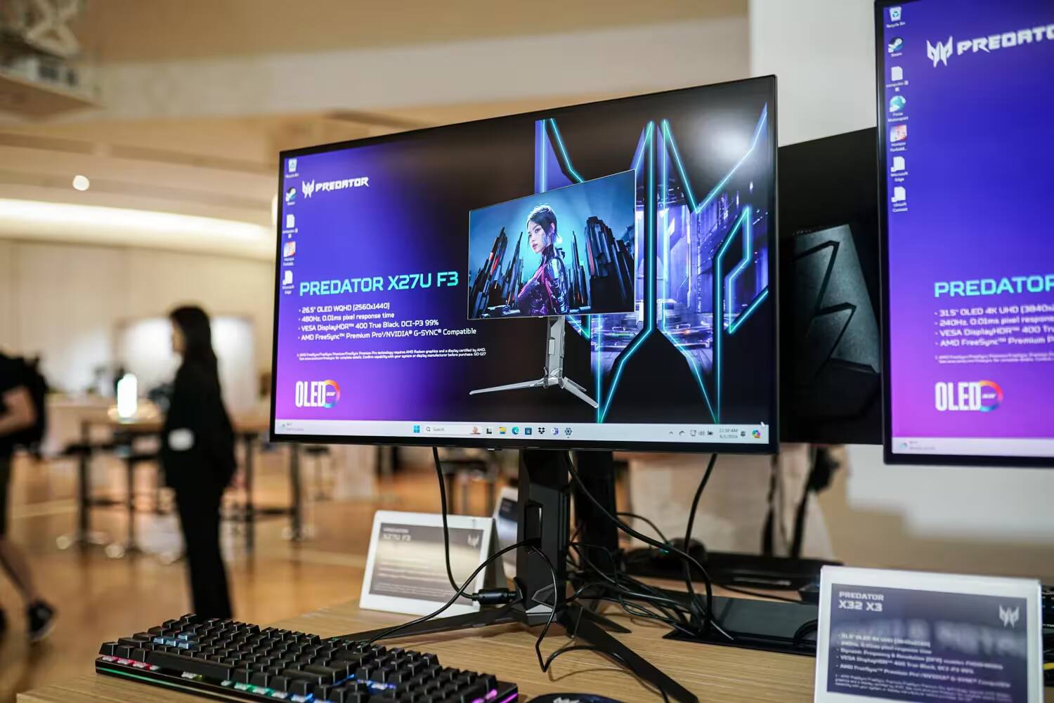 Computex 2024: топ-7 анонсов выставки 4 Настольный компьютер Predator X27U F3 с большим экраном и клавиатурой на выставке