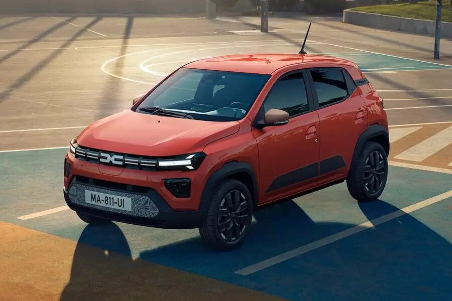 dacia spring front three quarter 0.jpg