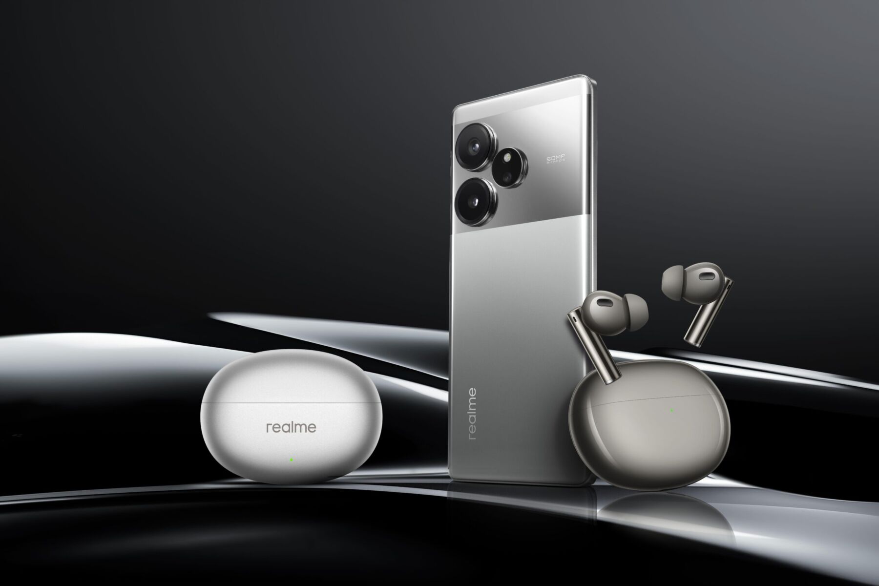 Наушники realme Buds Air6 Pro и realme Buds Air6 доступны в России 4 gt 6 场景图 双耳机银色 scaled