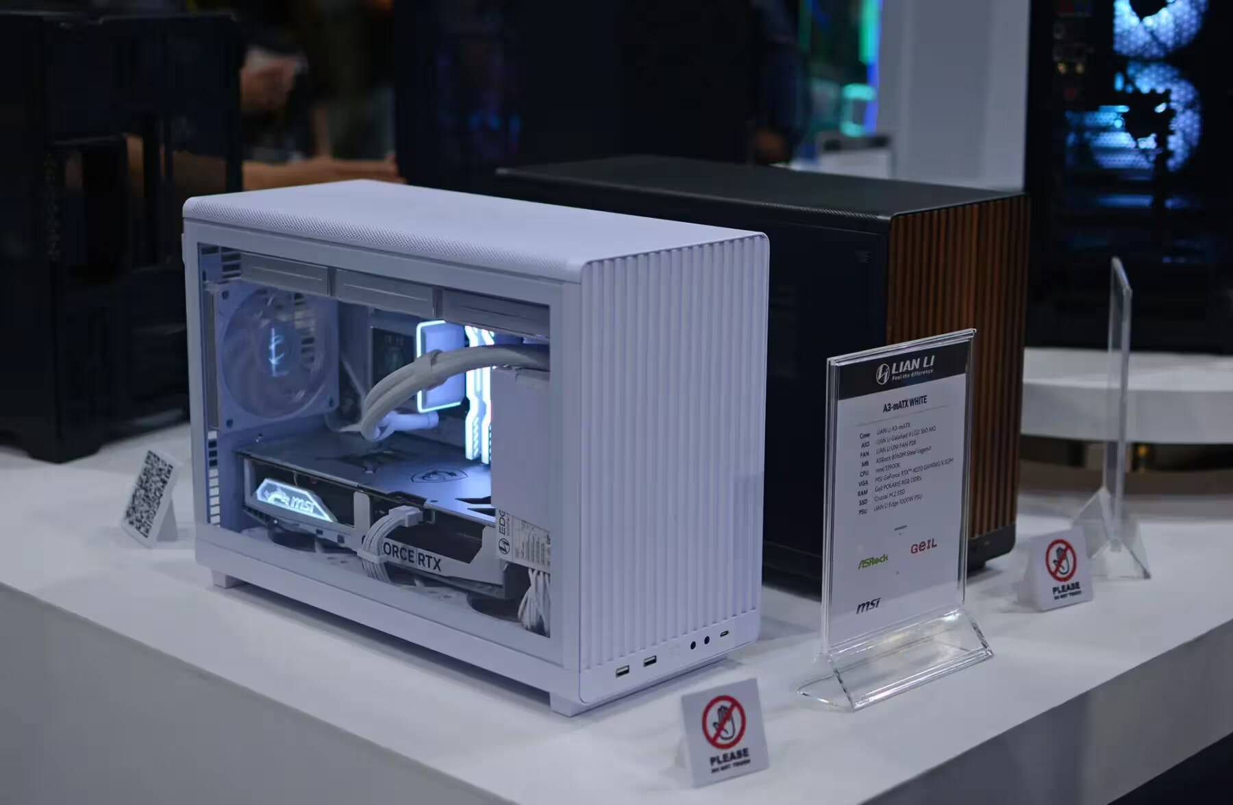 Computex 2024: топ-7 анонсов выставки 6 Компактный белый корпус MSI А3-mATX WHITE с прозрачной боковой панелью и видеокартой MSI RTX