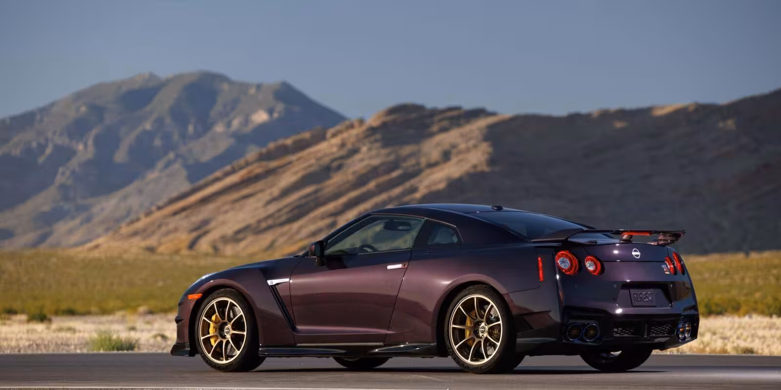 Прощай, легенда: Nissan прекращает производство GT-R 9 nissan gt r r35 final editions