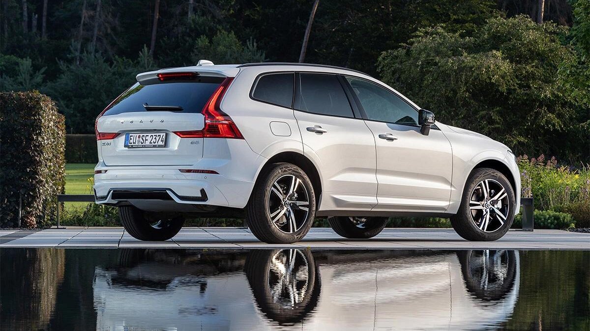 Дилер привез в Россию рестайлинговый полноприводный Volvo XC60 4 347210349646233 copy large 1