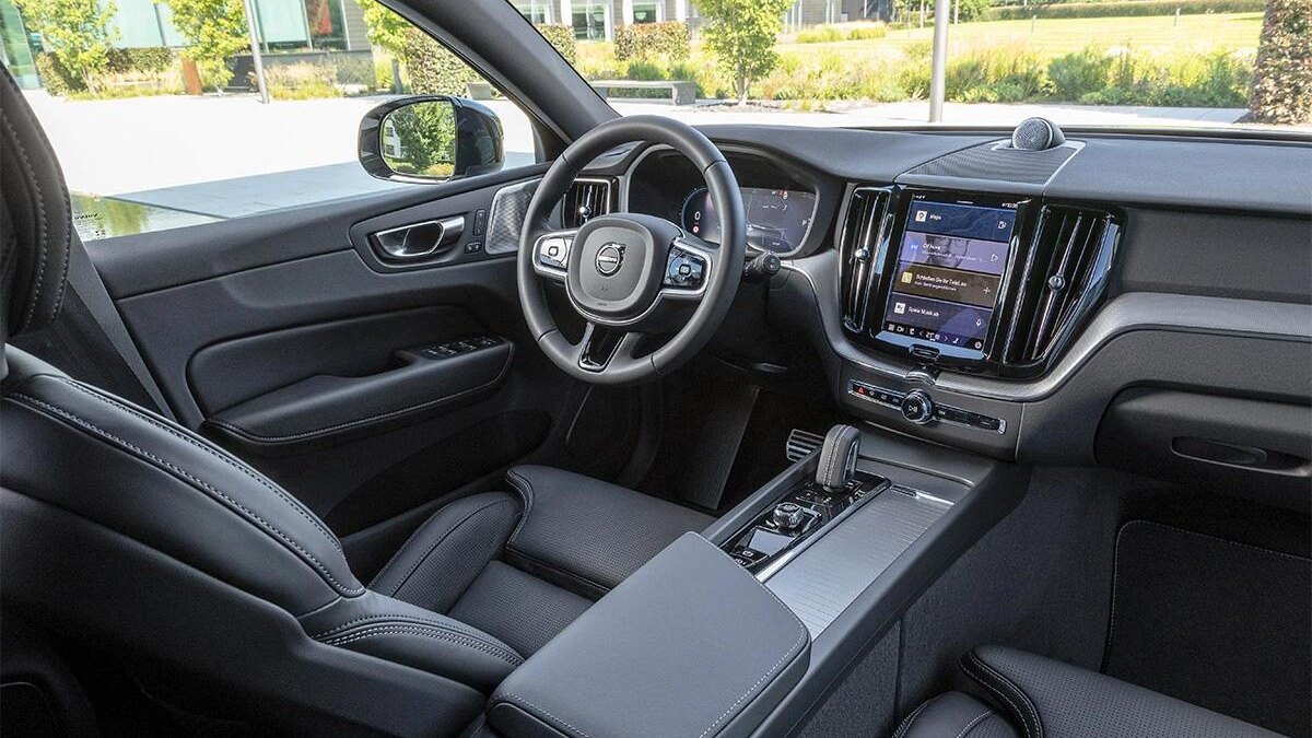 Дилер привез в Россию рестайлинговый полноприводный Volvo XC60 5 347210349665743 copy large