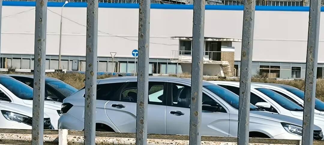 Новые Lada Vesta отправляют в отстойник «до исправления недочётов» 1 Задняя камера Xiaomi Pad 8 Pro и светосила