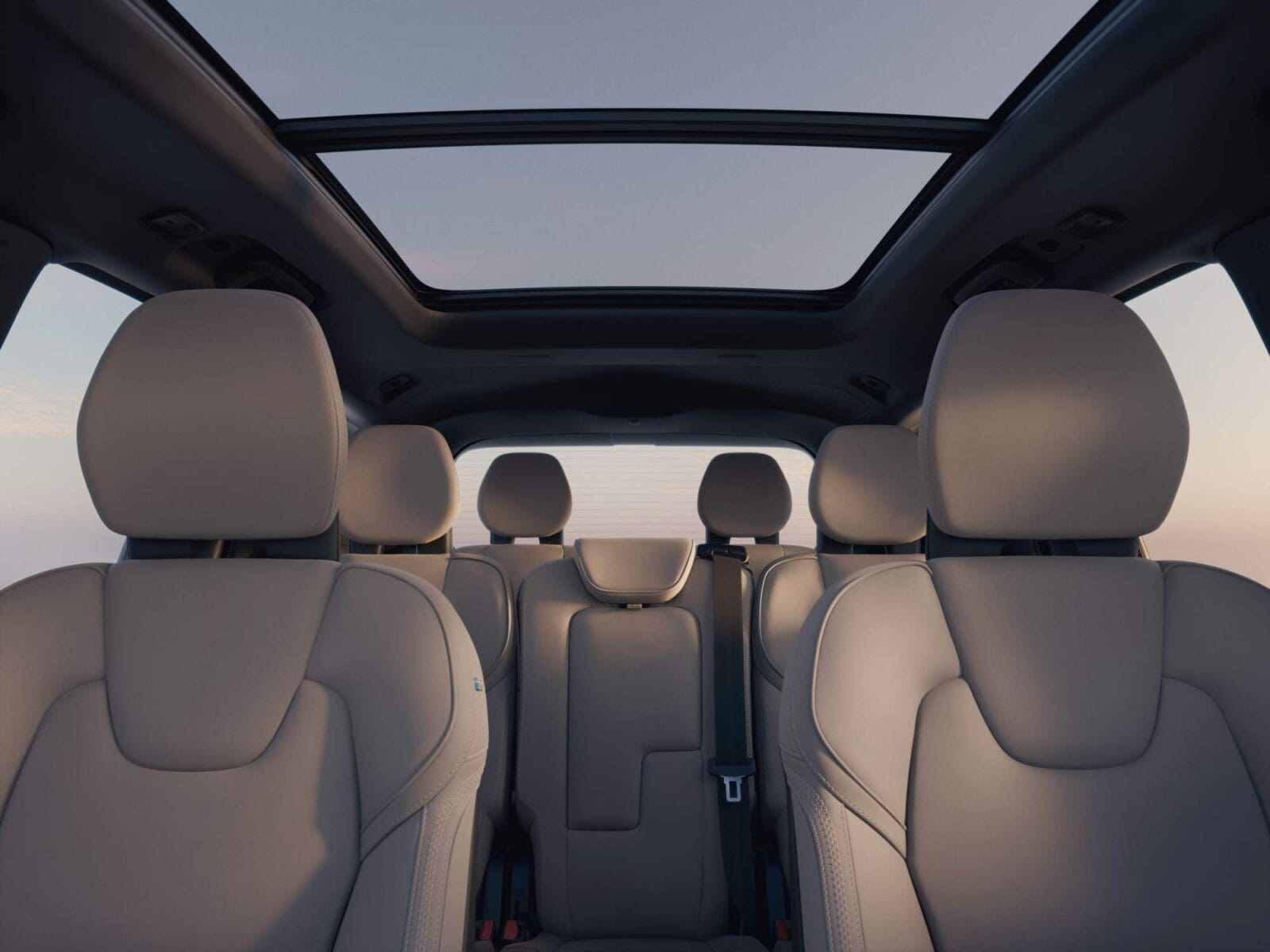 2025 Volvo XC90 PHEV или 2025 Volvo EX90: выбор между гибридом и полностью электрическим SUV 20 2025 volvo xc90 phev 4