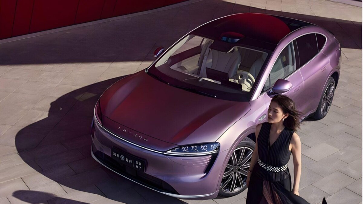 Huawei и Chery представили электромобиль Luxeed R7 8 Huawei